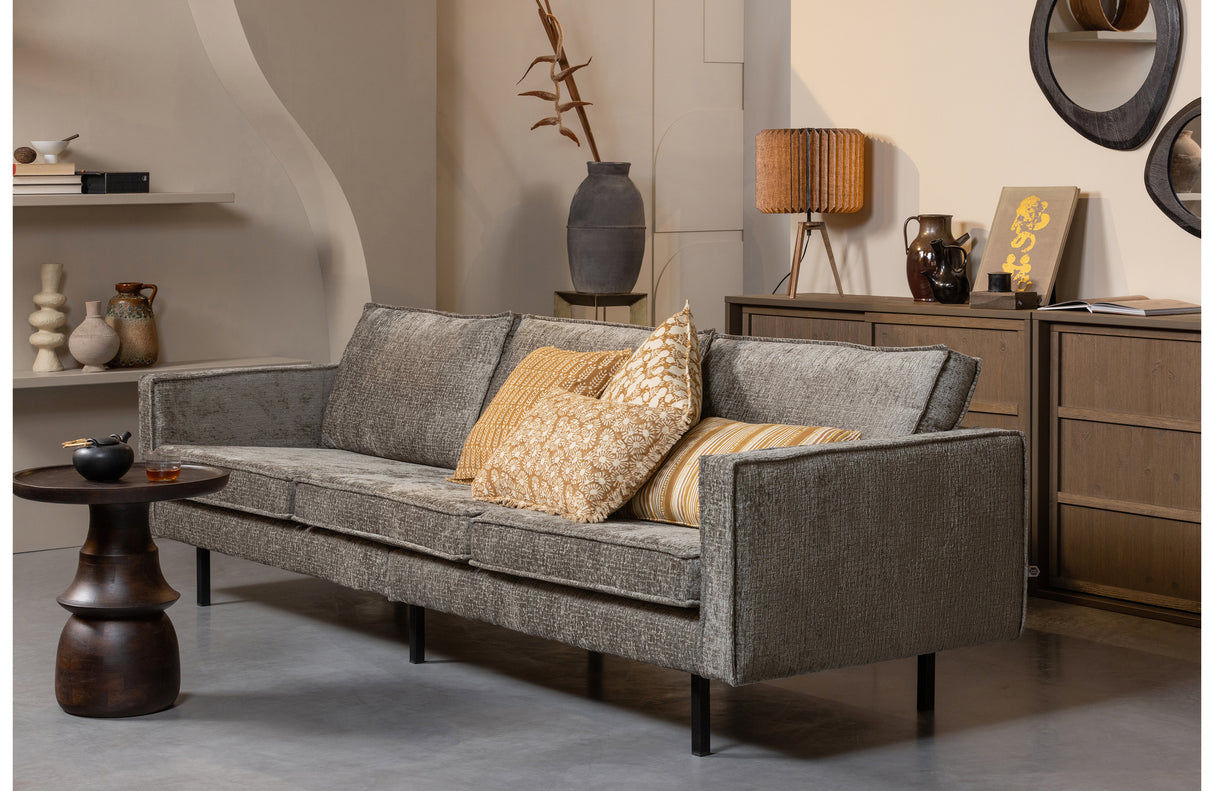 Broad kavos staliukas