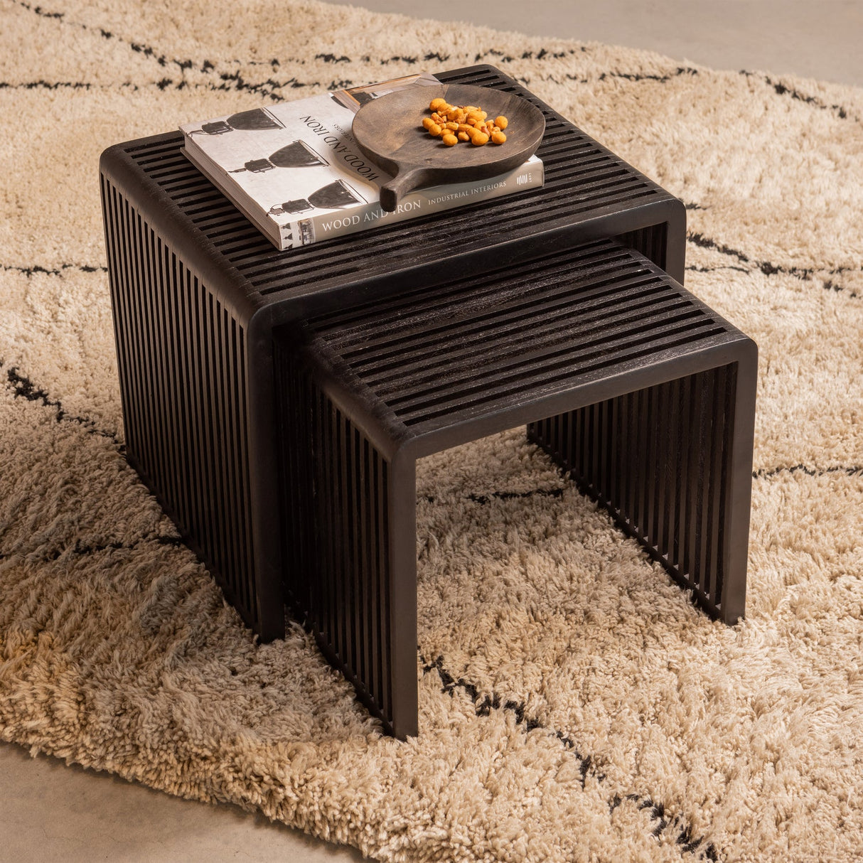 Kavos staliukų komplektas WILLA