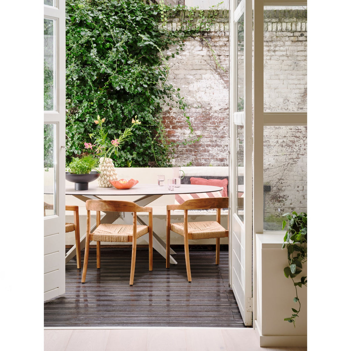 Valgomojo stalas ELK