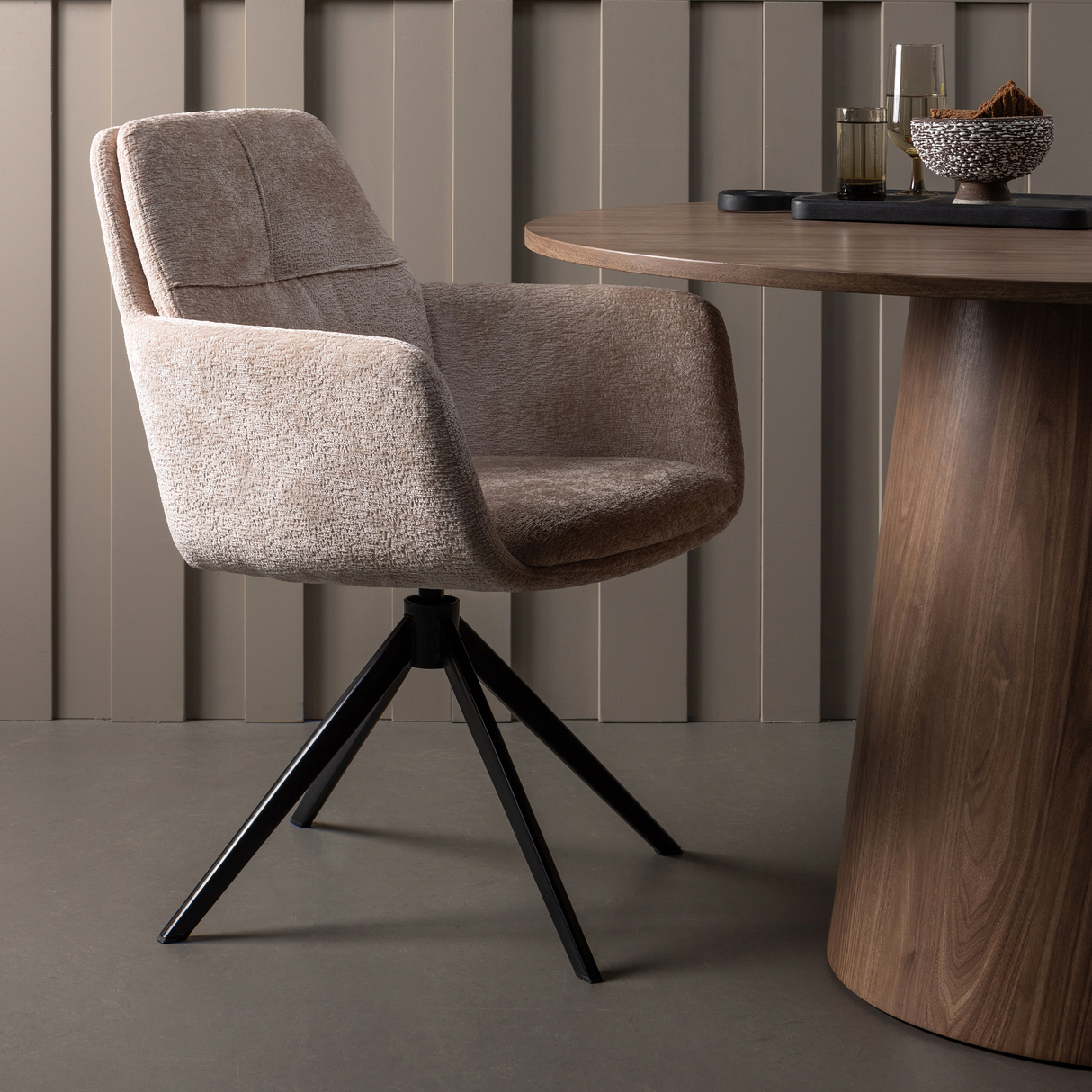 Valgomojo stalas MAAN