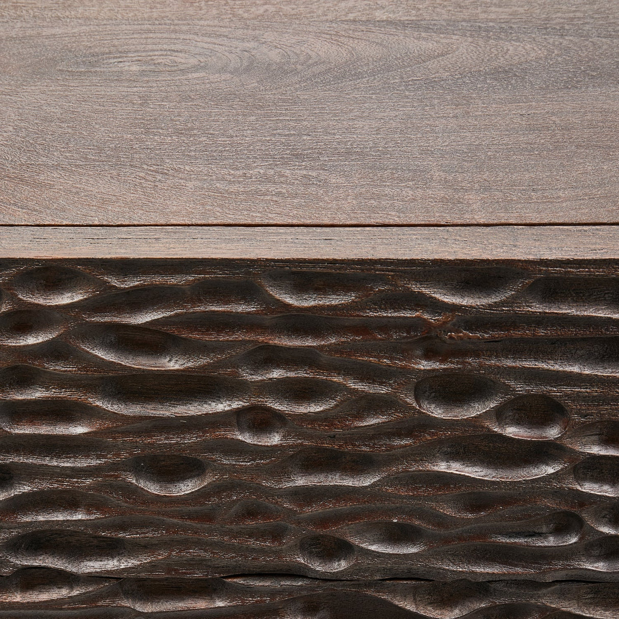 Naktinis staliukas CRUMBLE