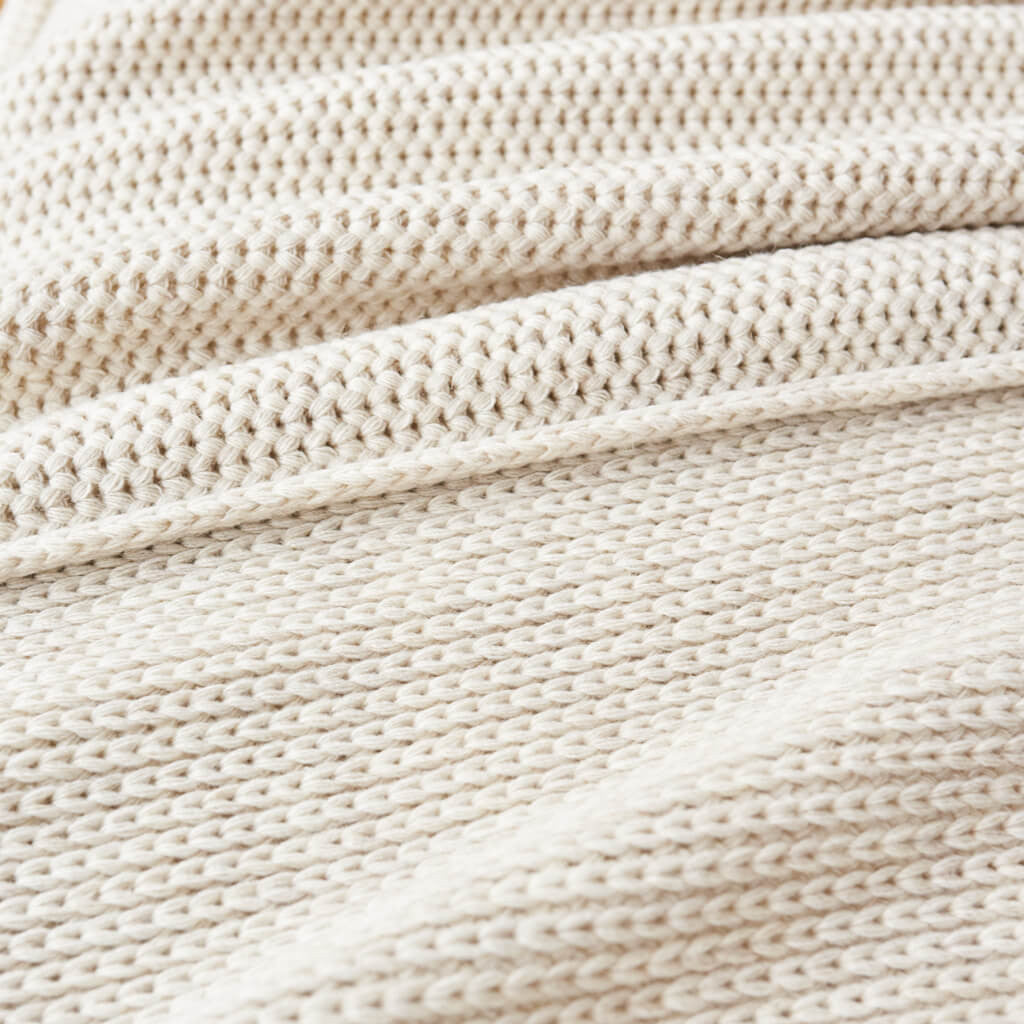 Smėlio spalvos lovatiesė