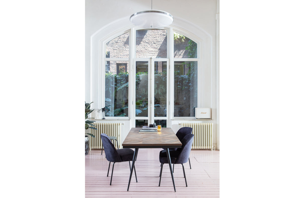 Medinis valgomojo stalas