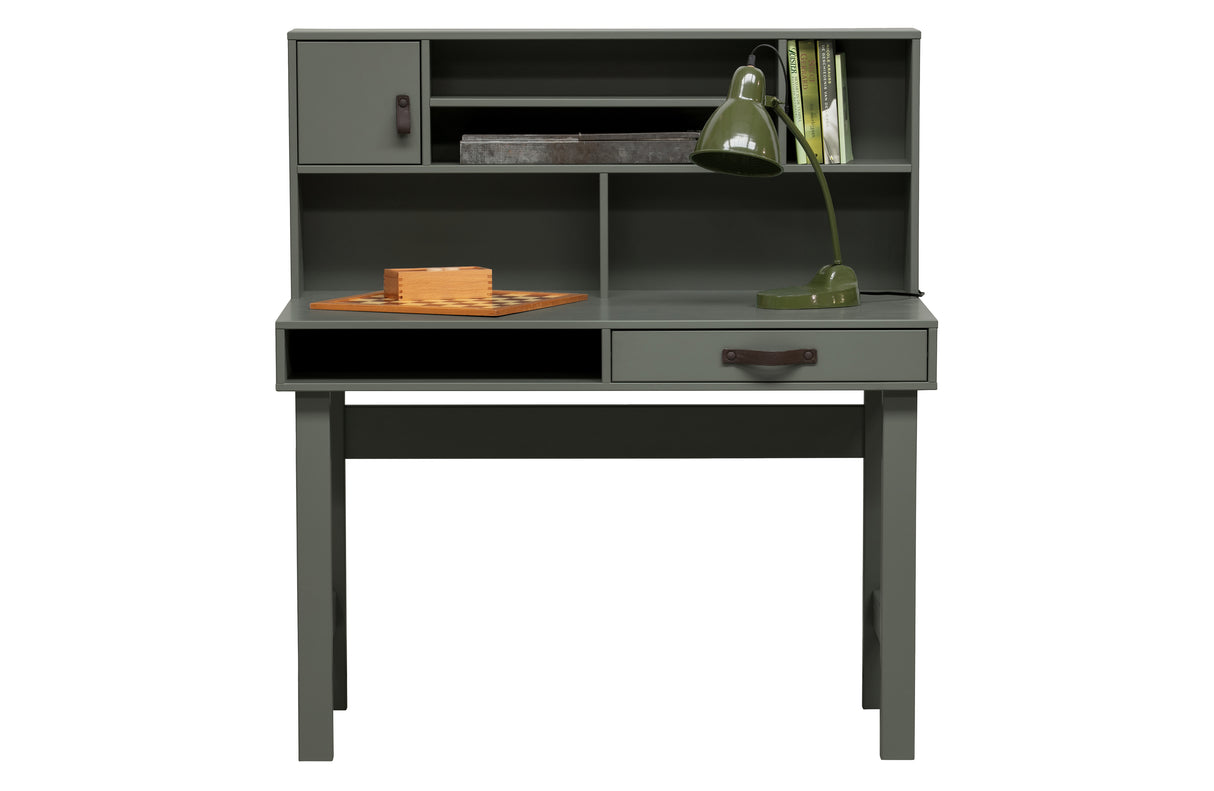 Stalas į vaiko kambarį