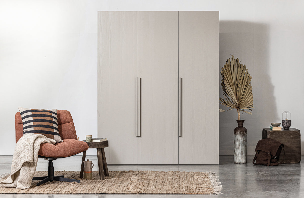 Rens spinta trijų durų