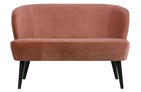 Rožinė sofa