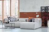 Pilka sofa