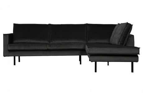 Juoda sofa