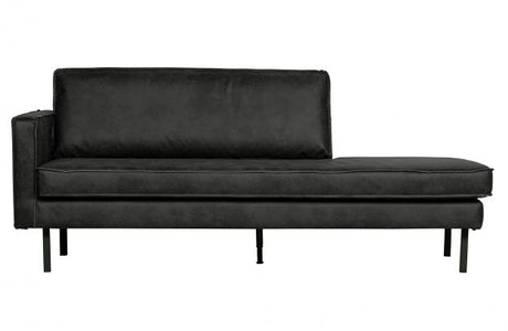 Juoda sofa