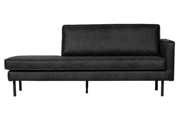 Juoda sofa