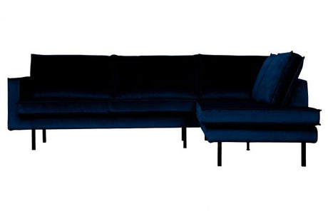 Tamsiai mėlyna sofa