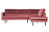 Rožinė sofa