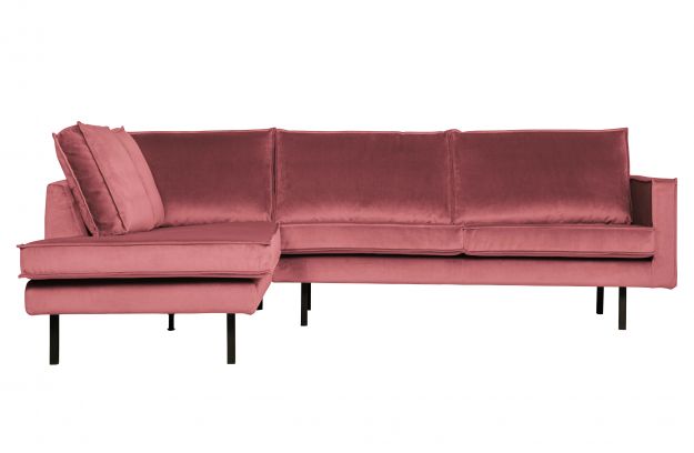 Rožinė sofa