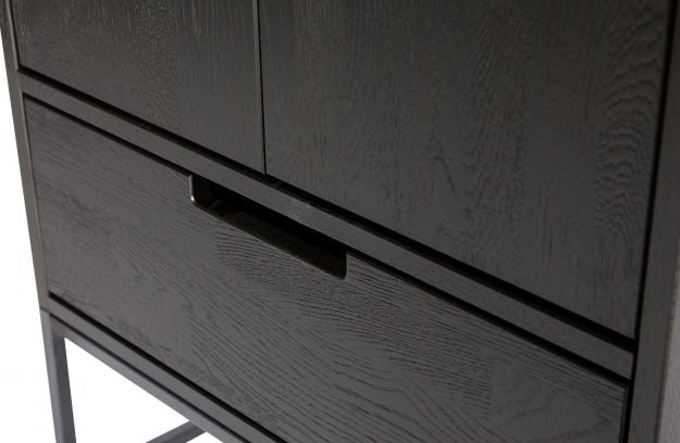 Spinta su stalčiumi 