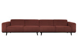 Raudona sofa