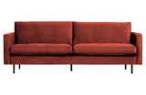 Raudona sofa